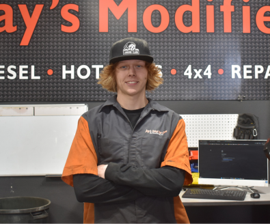 Picture of the shop apprentice Avery at Jays Total Car Care